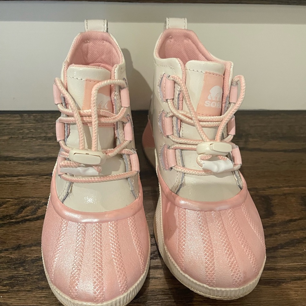 Sorel Kids Pink Sneakers